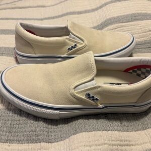 Vans pop Cush Cream colored sneakers Size 9